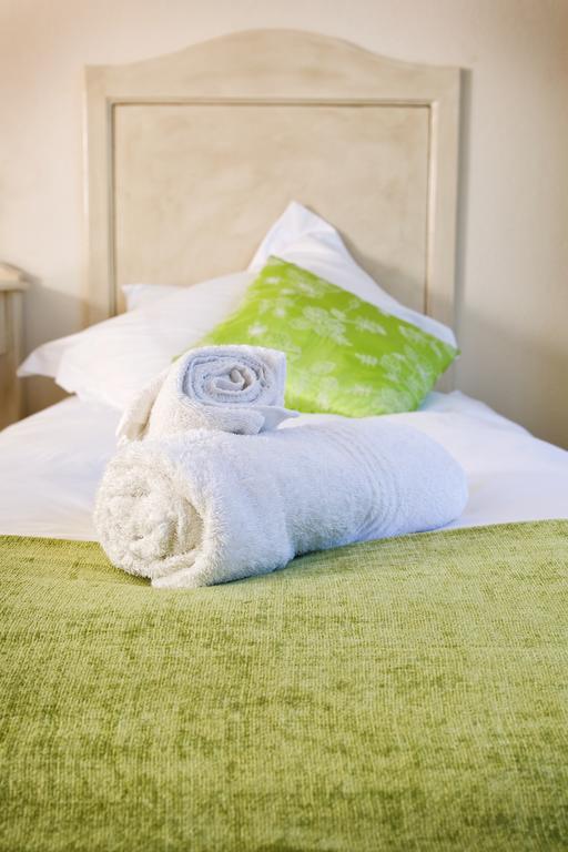 Abundance Lodge Mbombela Bagian luar foto