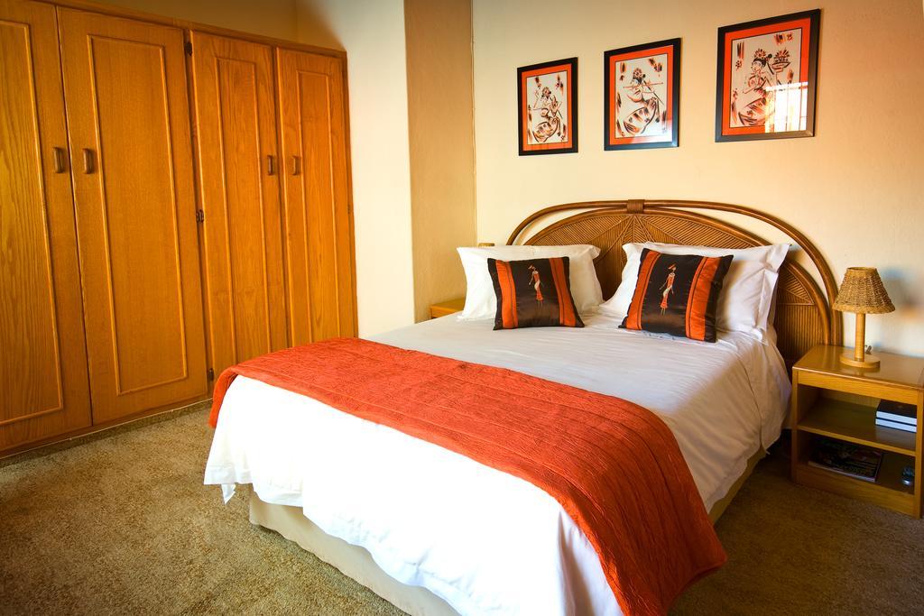 Abundance Lodge Mbombela Bagian luar foto