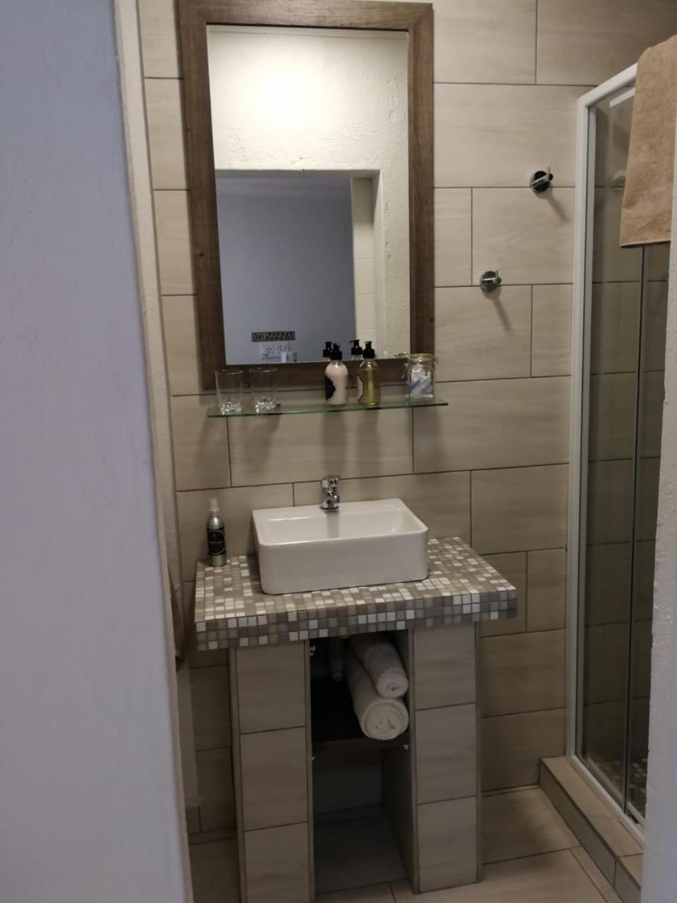 Abundance Lodge Mbombela Bagian luar foto